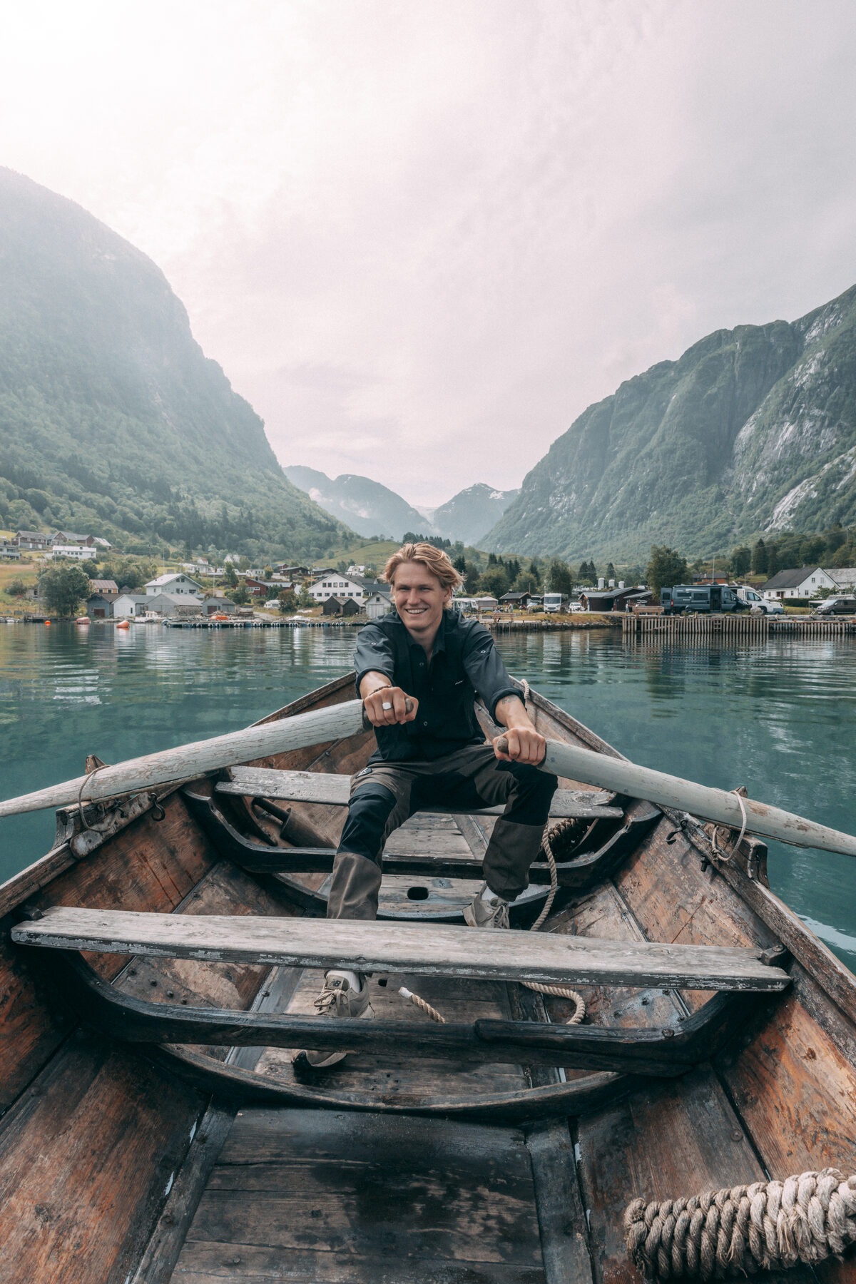 På fjorden